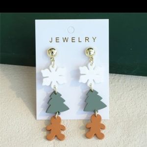 ** BRAND NEW ADORABLE HOLIDAY EARRINGS